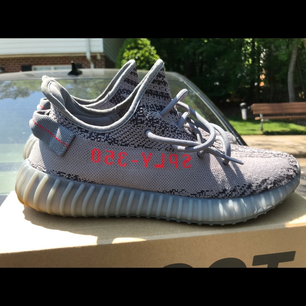 Yeezy 350 v2